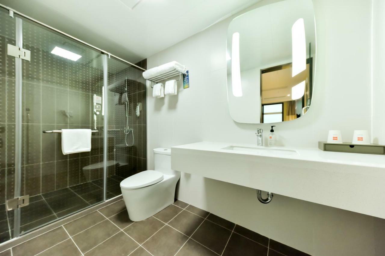 Ibis Guangzhou Pazhou International Exhibition Center Hotel Экстерьер фото